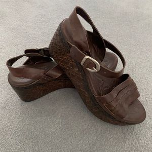 Born basket weave wedges